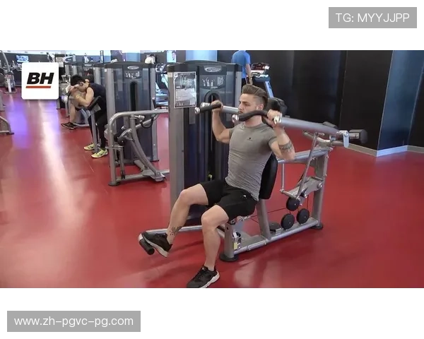 适合练肩部的健身器材推荐及使用方法